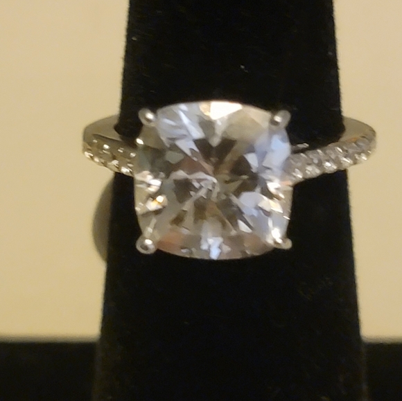 Sterling silver 925 CZ size 6 - Picture 1 of 2
